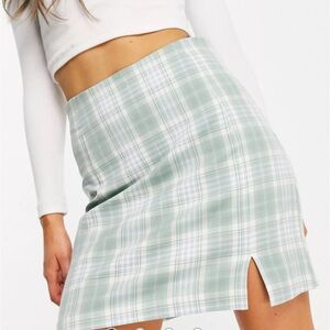 NEW LOOK A-LINE MINI SKIRT W/ SIDE SPLIT IN GREEN CHECK | US 4